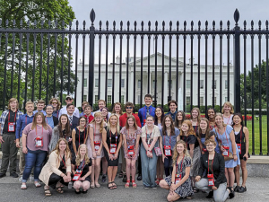 students in front of the white house